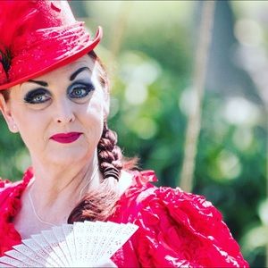 Meet your Posher, Linda